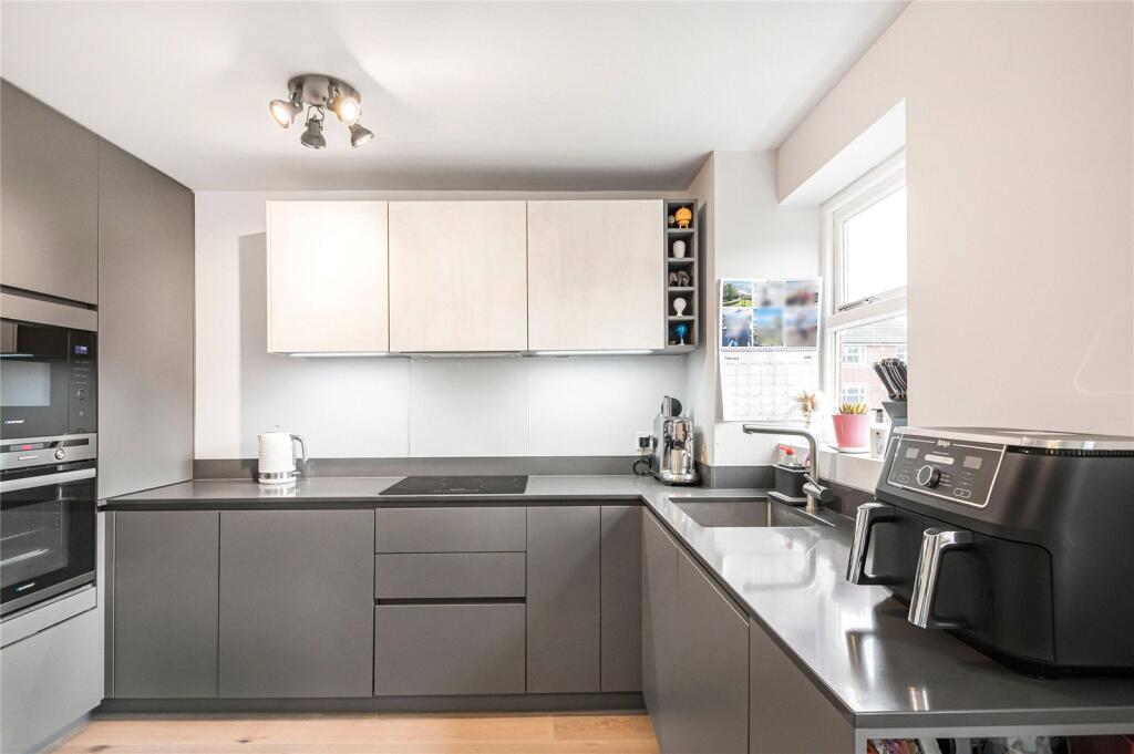 Main image of property: Macmillan Way, Heritage Park, SW17