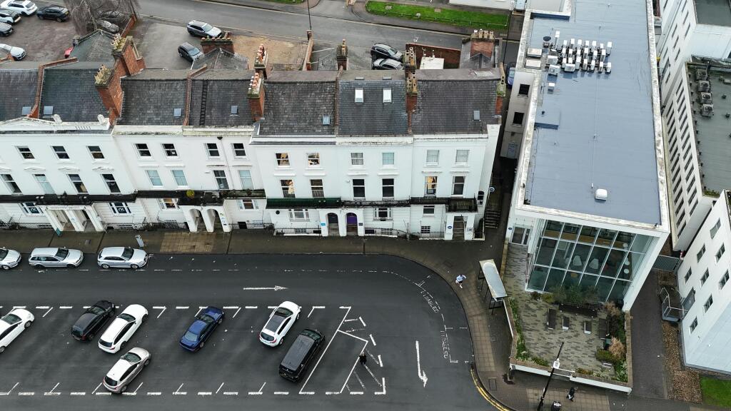 12 Hamilton Terrace-13.jpg
