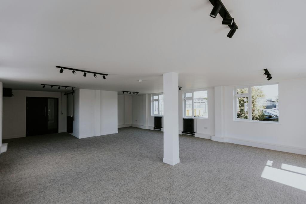Base Business Space, Managed Office Space – L1