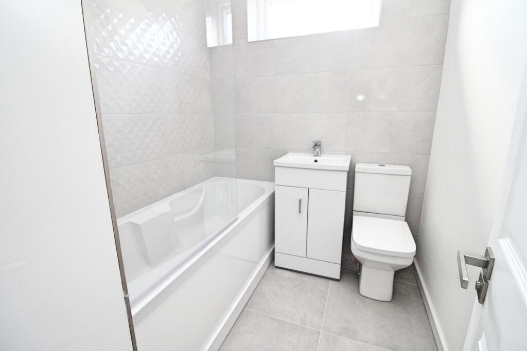 Apartment in Brighton - View 4