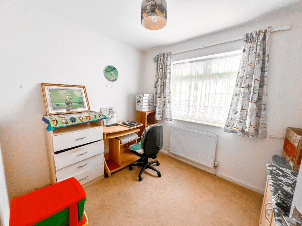 House in Worthing, Goring-by-Sea - More