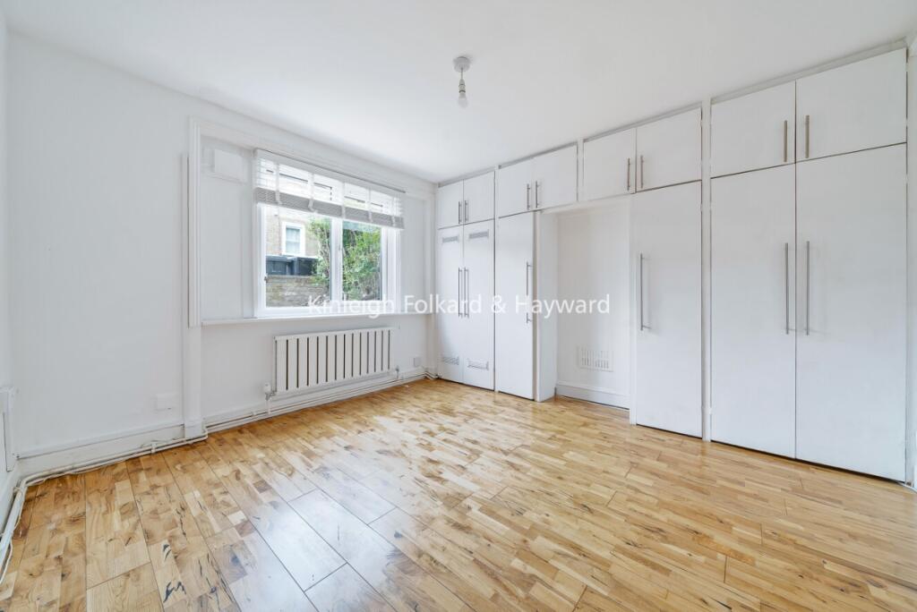 Apartment in London - View 2