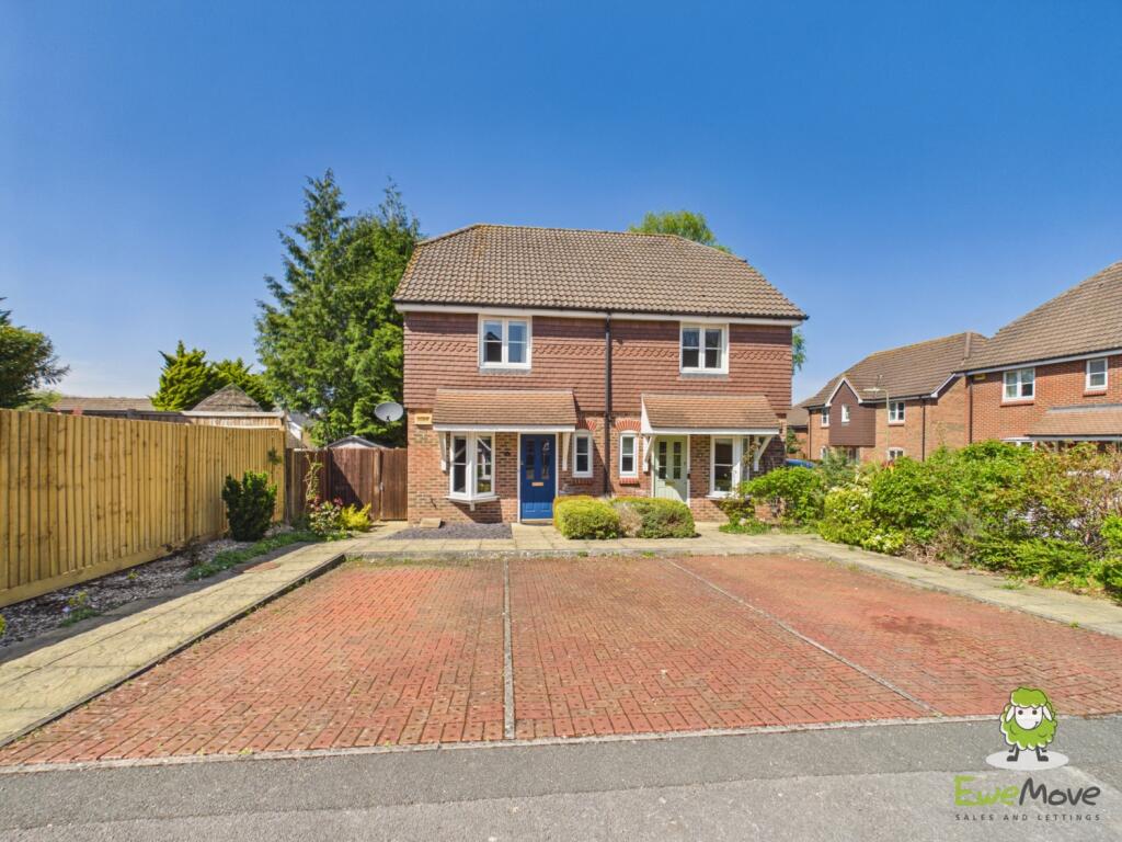 Main image of property: Lanes End, Chineham, Basingstoke, Hampshire, RG24