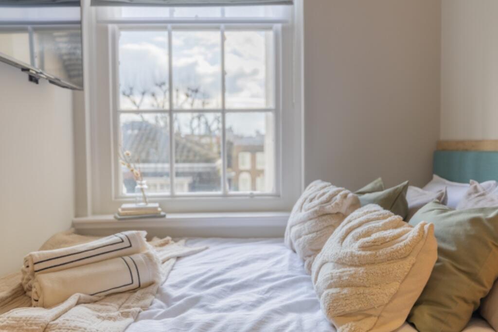 Main image of property: Draycott Avenue, London, SW3