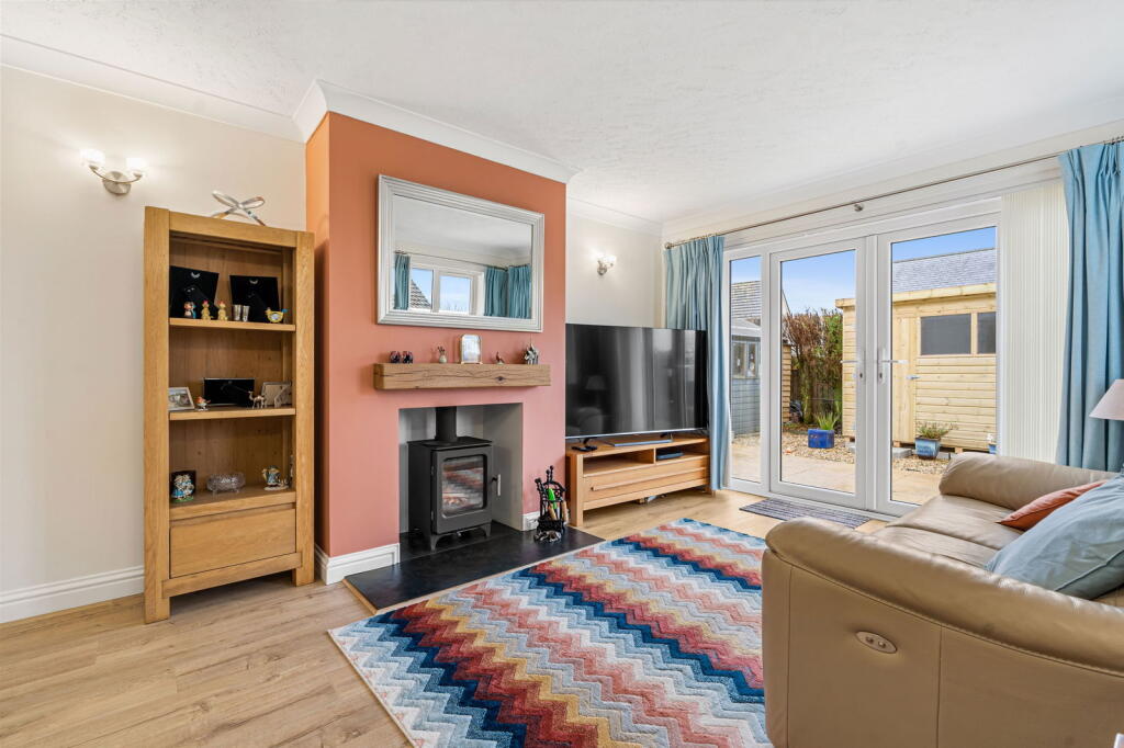 9, Longfield Drive, Camelford, PL32 photo 3