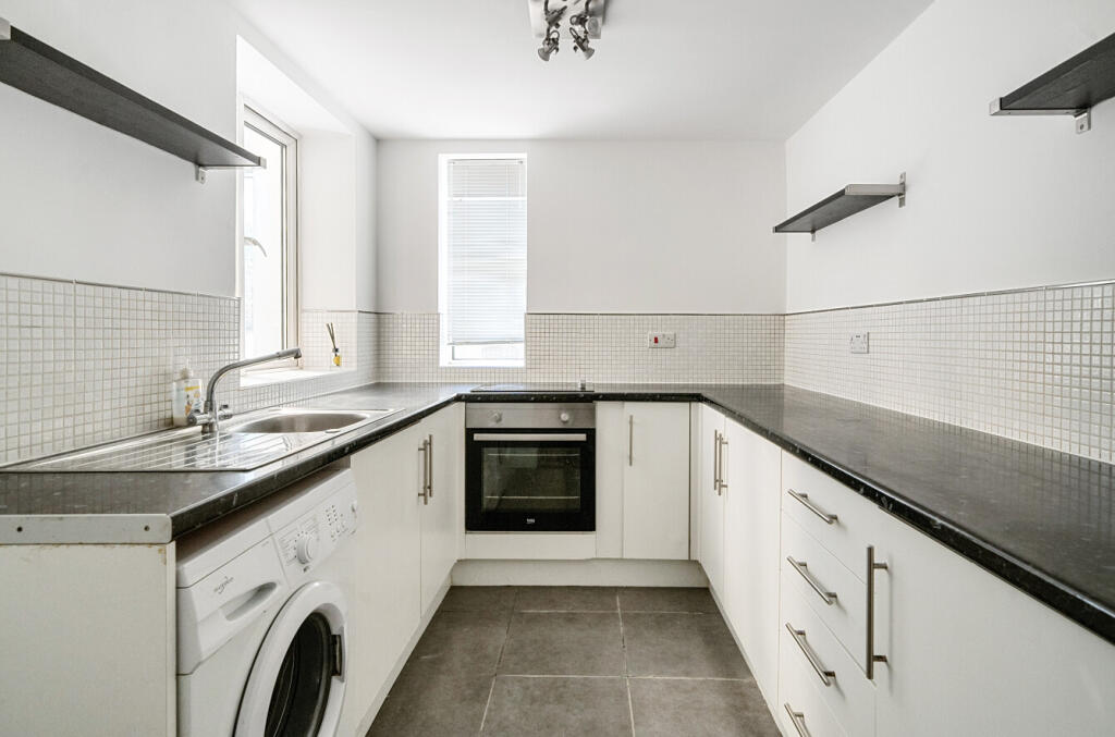 House in Purton, Widham - View 5