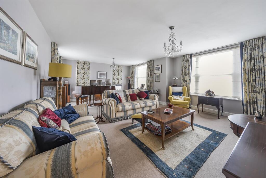 House in Harrow - View 3