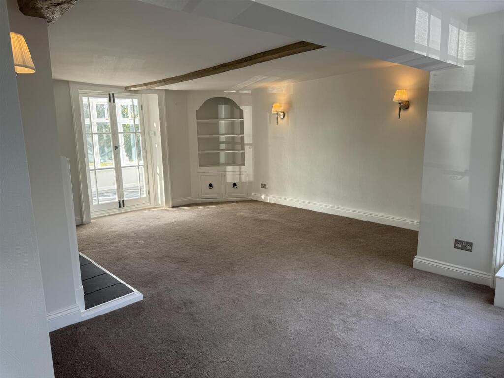 House in Rochford, Hockley - View 2