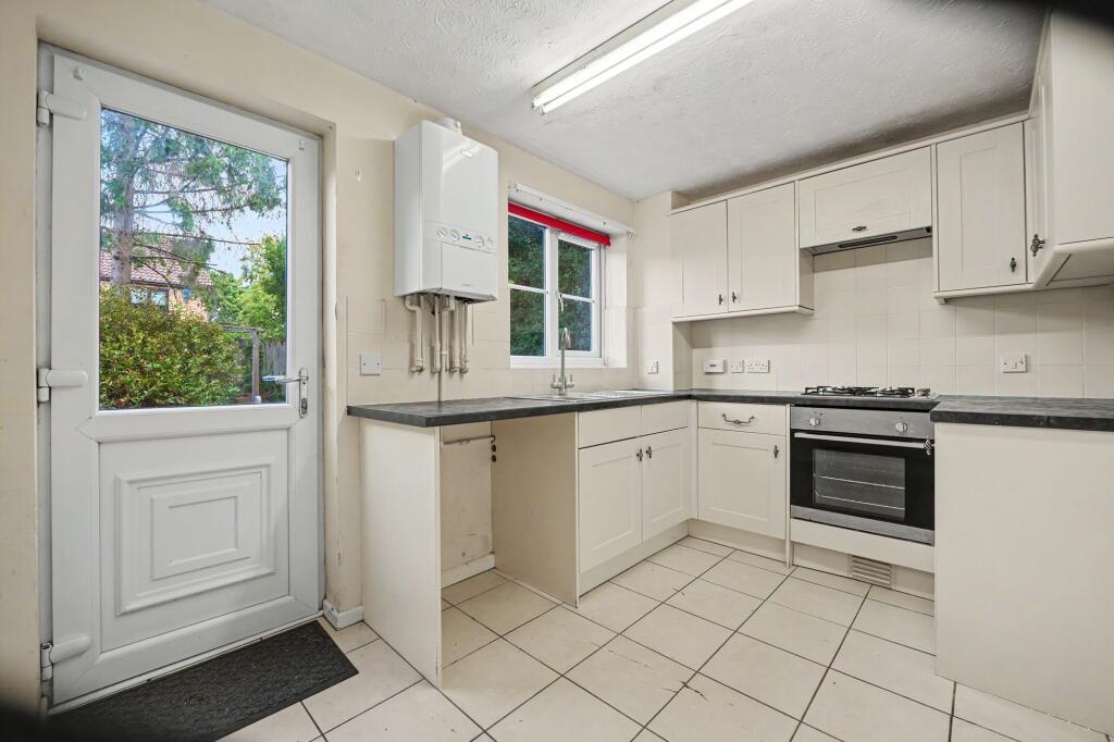 Overdale Close, Market Harborough, LE16 photo 4