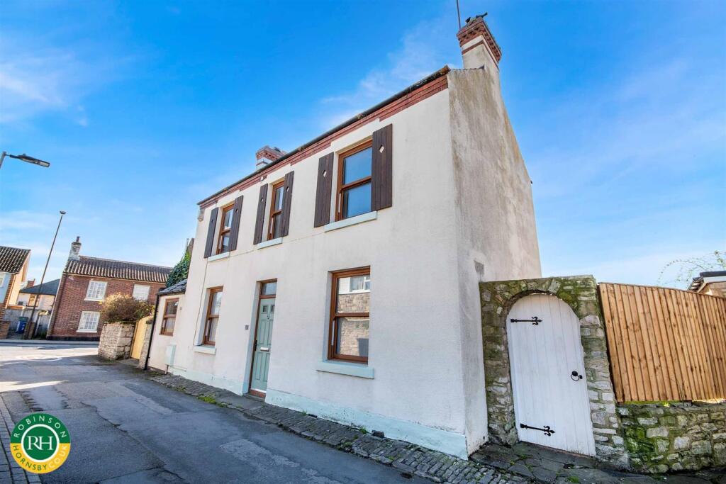 3-bed detached on Church Lane, Tickhill, Doncaster, £275,000