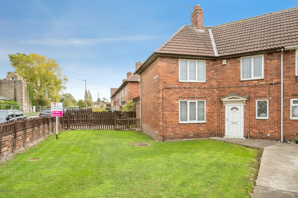 3-bed semi-detached on Hanover Street, Thurnscoe, Rotherham, £130,000