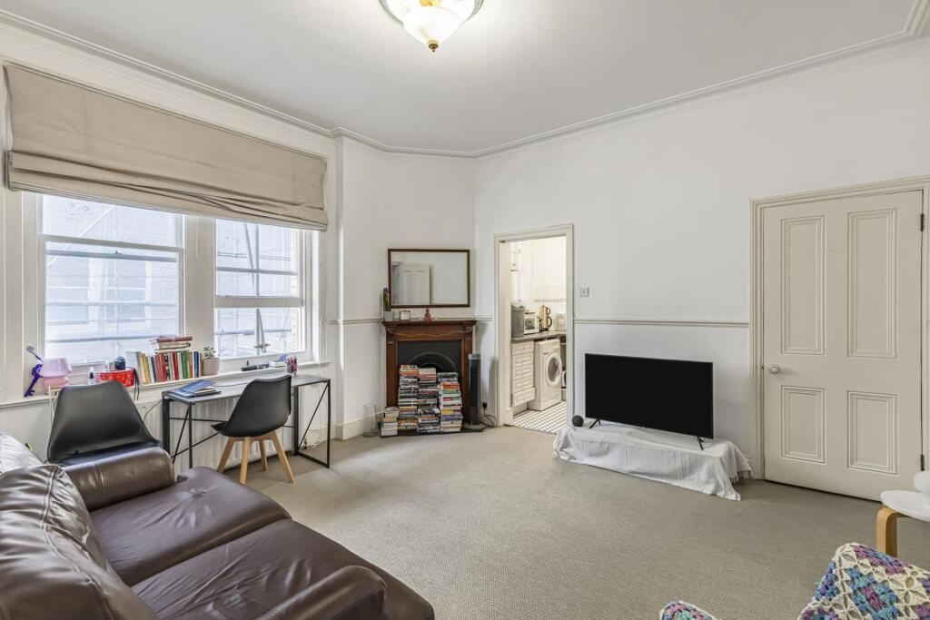 Apartment in London - View 2