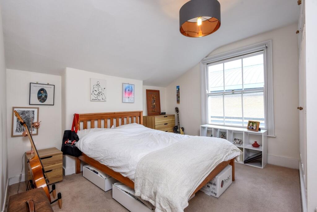 Apartment in London - View 2