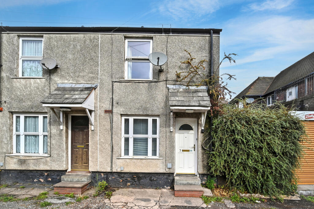 Main image of property: 3 Kings Hill Field, Wednesbury, West Midlands, WS10 9JF
