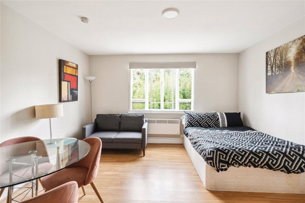 Studio apartment for rent