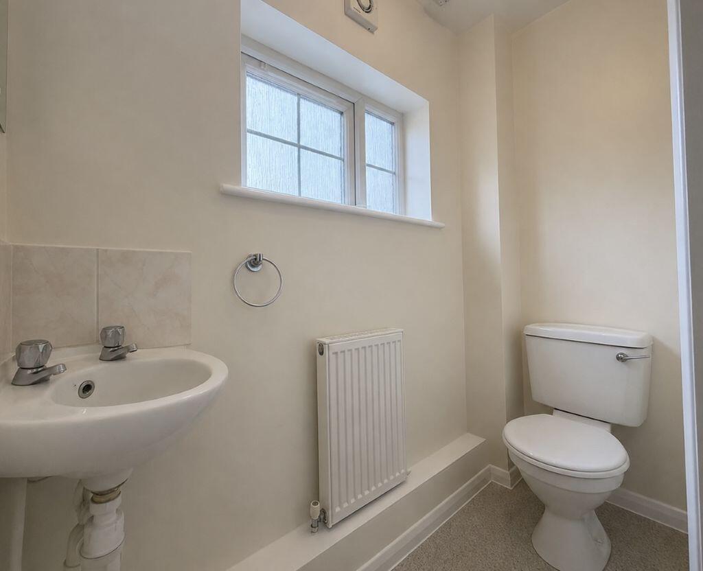 Ivy Crescent, Bognor Regis - More