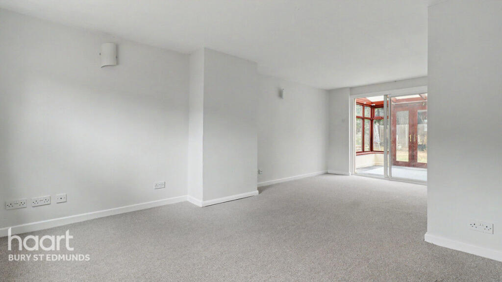 House in Ipswich - View 3