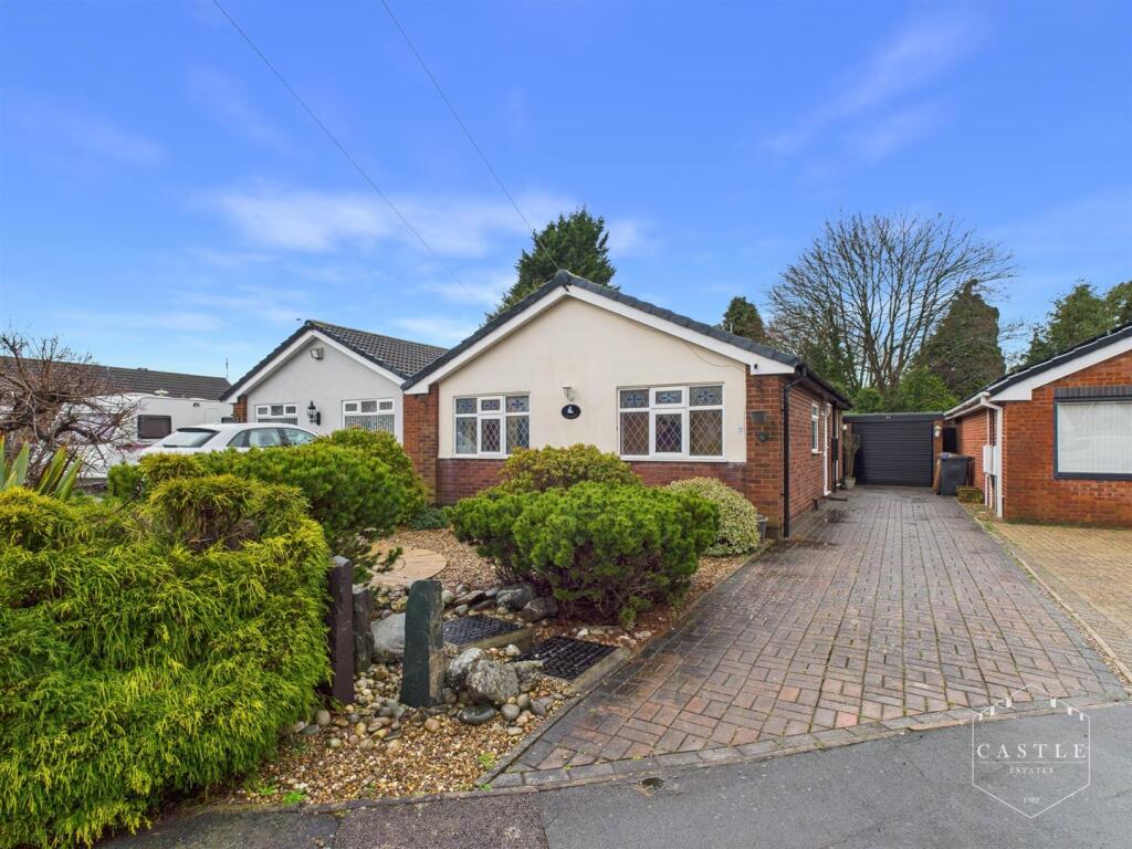 Main image of property: Battledown Close, Hinckley