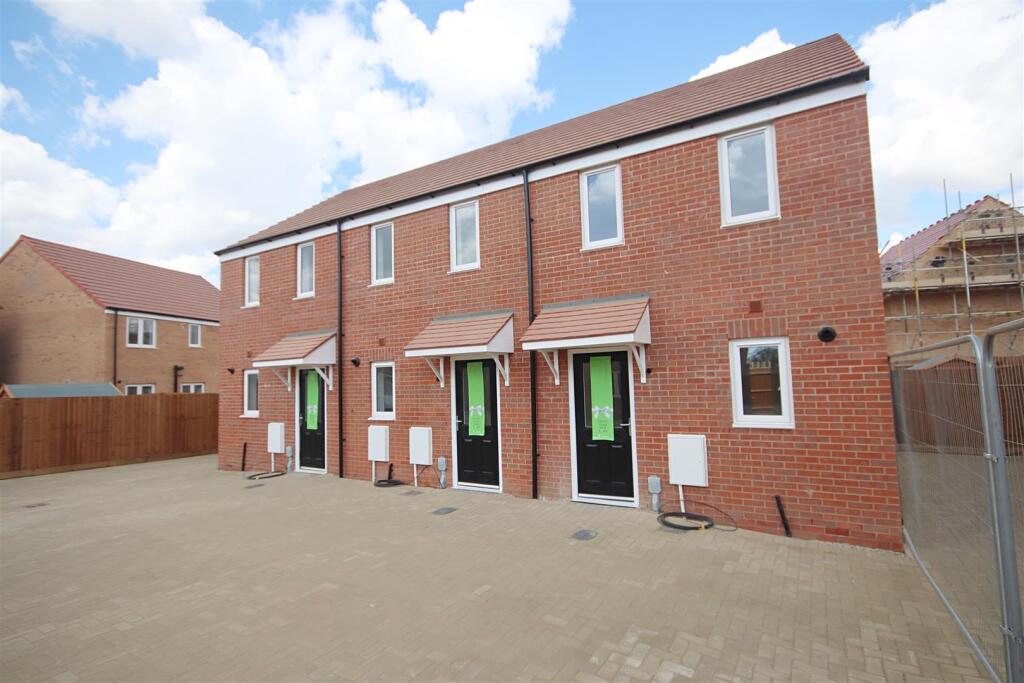 Main image of property: Otter Way, Little Clacton, Clacton-On-Sea
