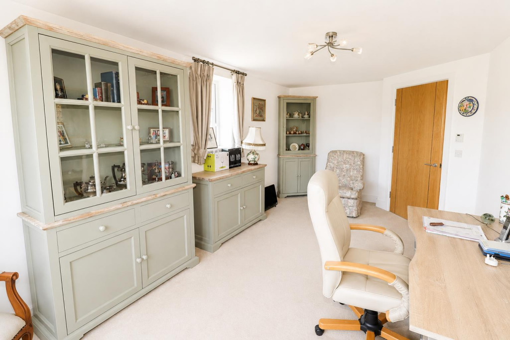 Apartment in Tonbridge - View 4