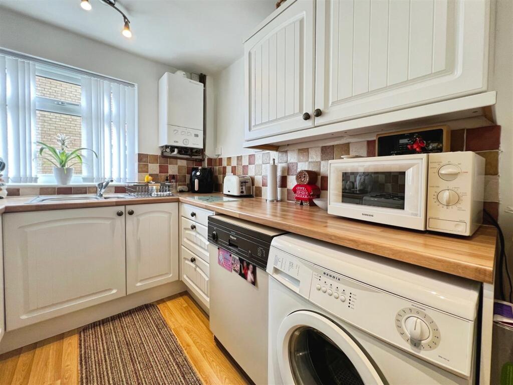 Additional image 7 of Eccles Court, Bradford, BD2 3BG