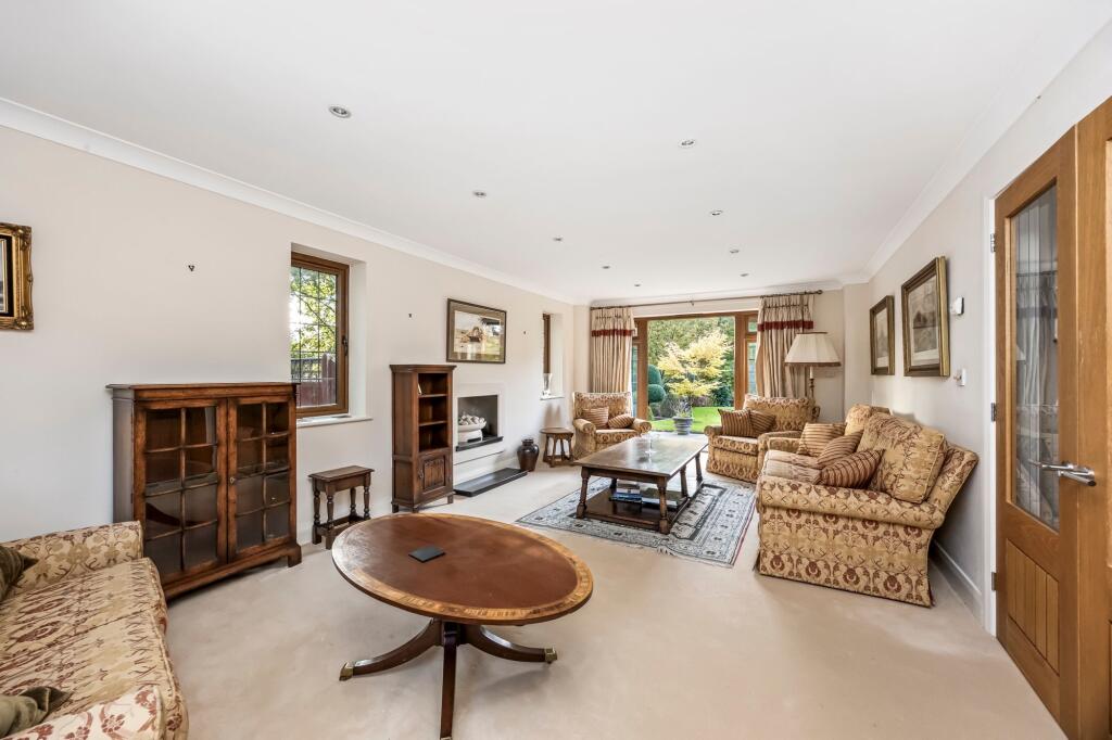 House in Tonbridge - View 4