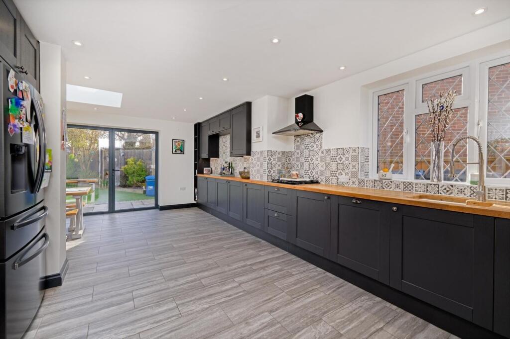 6, Barnard Road, Sawbridgeworth, CM21 photo 4