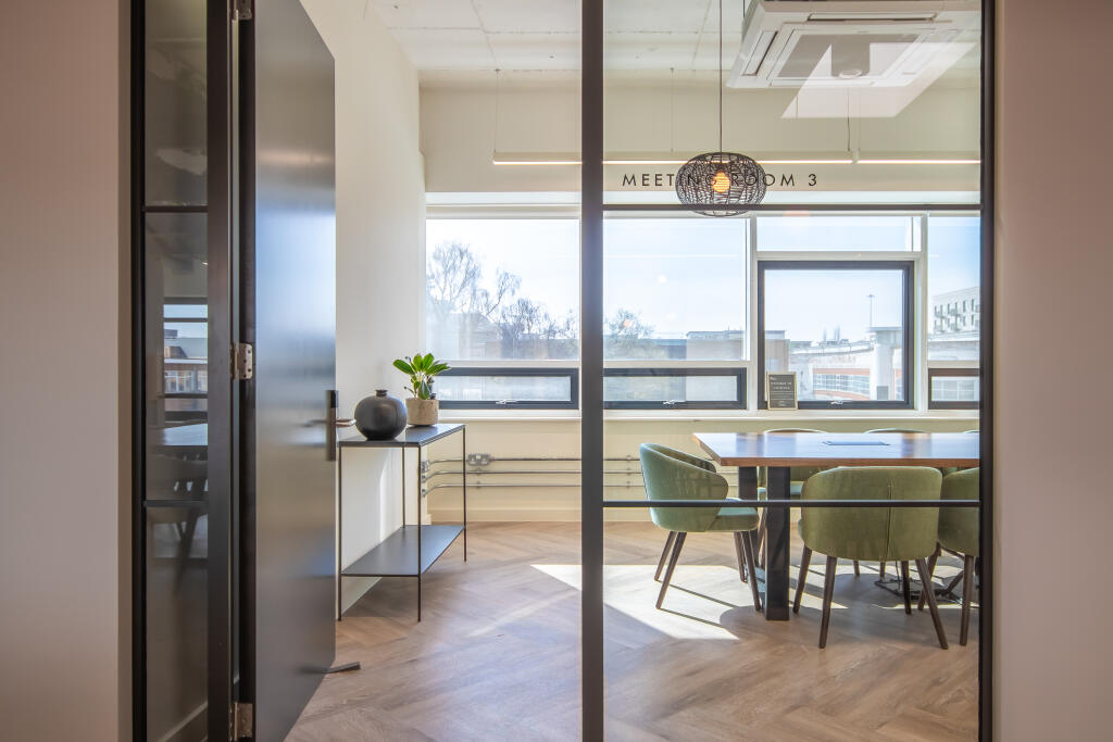 8-10 Person Meeting Room