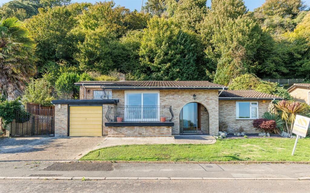 Main image of property: CUL-DE-SAC VILLAGE LOCATION, St Lawrence