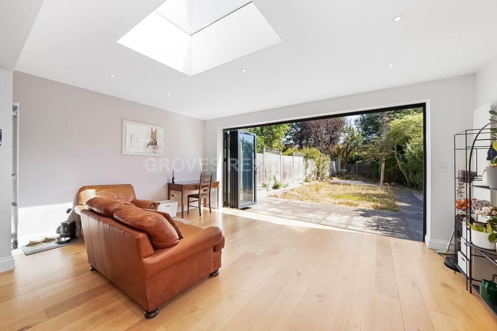 House in New Malden - View 5
