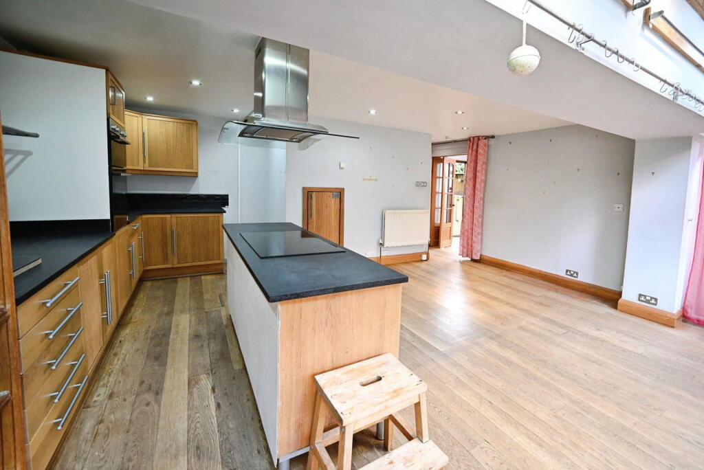 House in Rochester - View 4