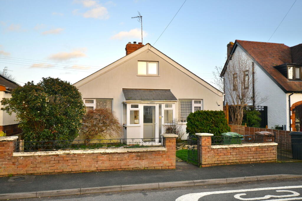 Main image of property: Avondale, Main Street, Offenham, WR11 8RL