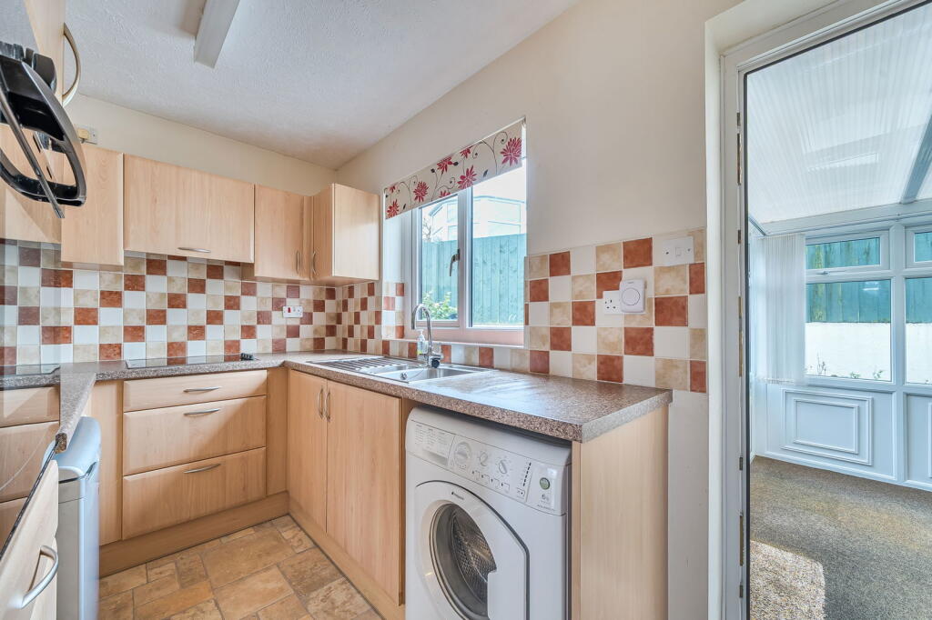 St. Therese Close, Callington, PL17 photo 3