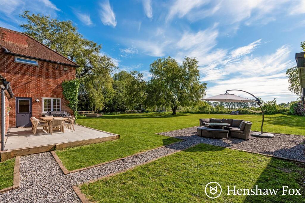 House in Southampton - View 2