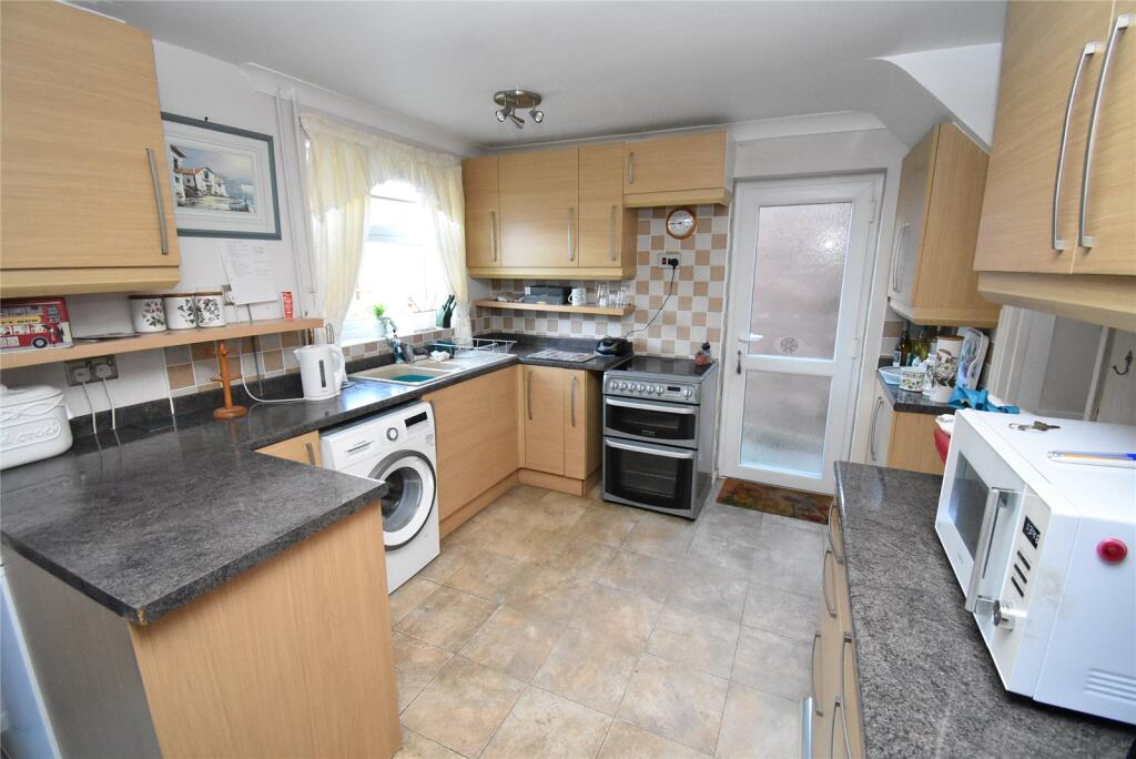 Carsdale Close, Luton, Bedfordshire, LU3 photo 4