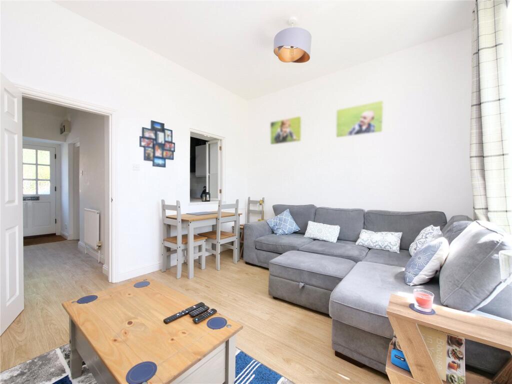 Two Bedroom House, South Horrington BA5 3DE photo 4