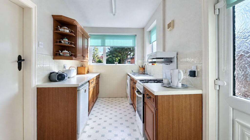 Rathmore Crescent, Churchtown, PR9 photo 3