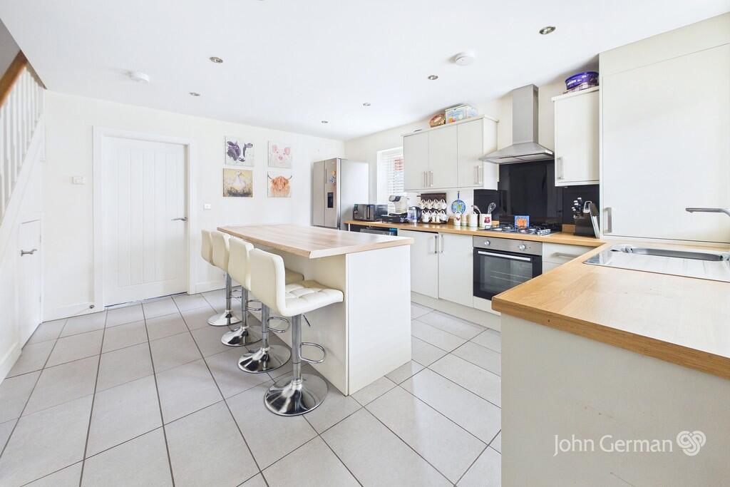 House in Charnwood, Shelthorpe - View 5