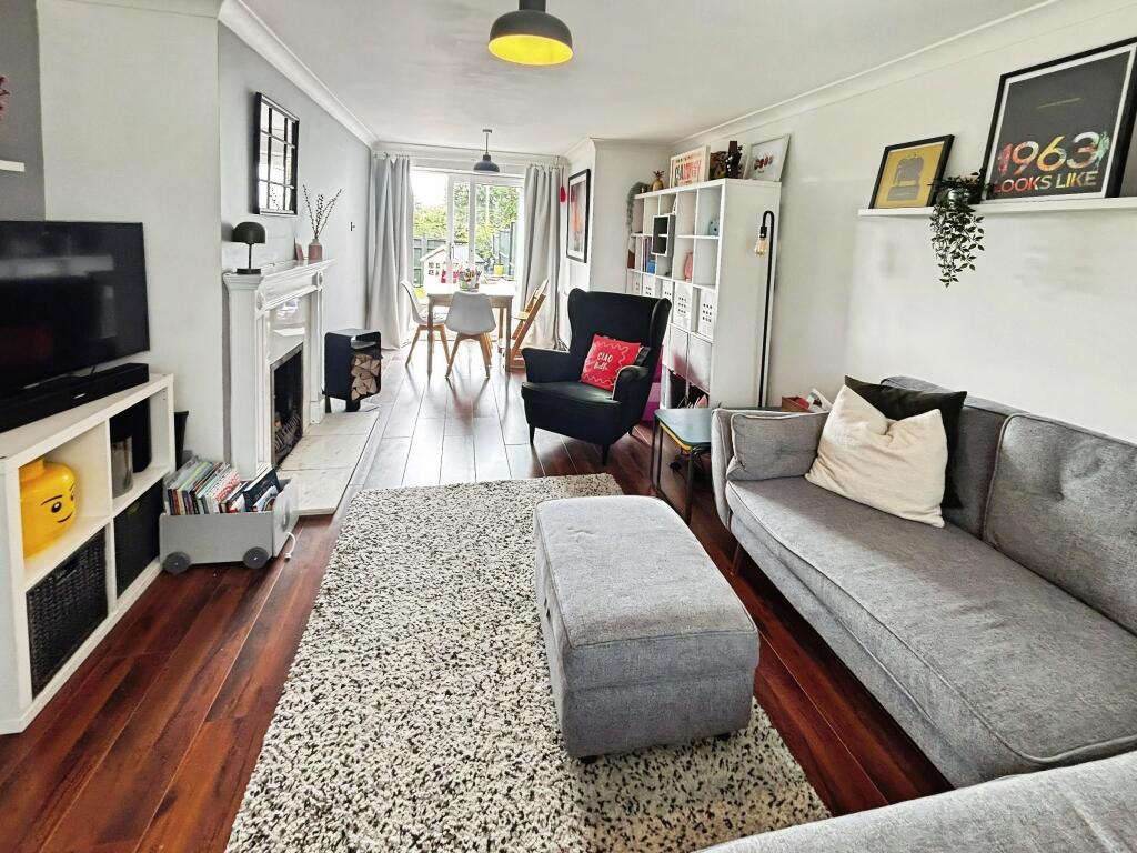 House in Basingstoke and Deane, Basingstoke - View 2