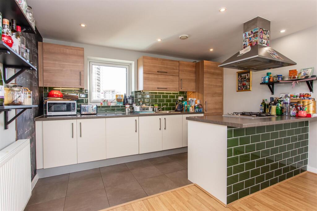 Apartment in London, Bromley-by-Bow, Mile End - View 5