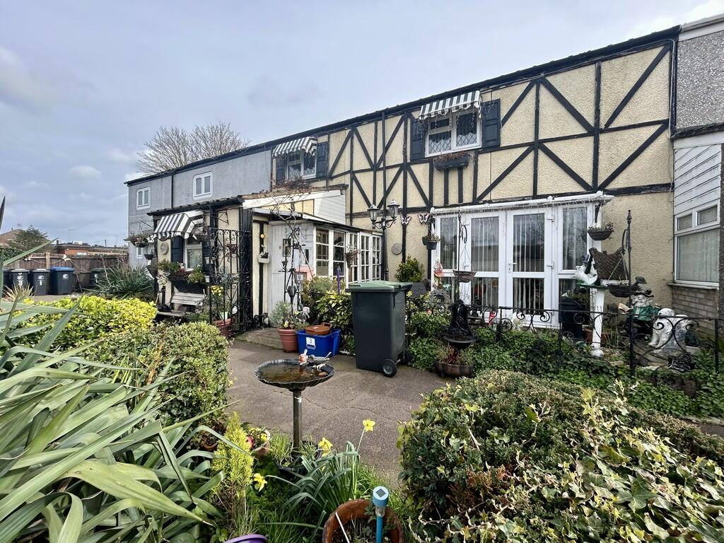 Main image of property: Roundhills, Waltham Abbey