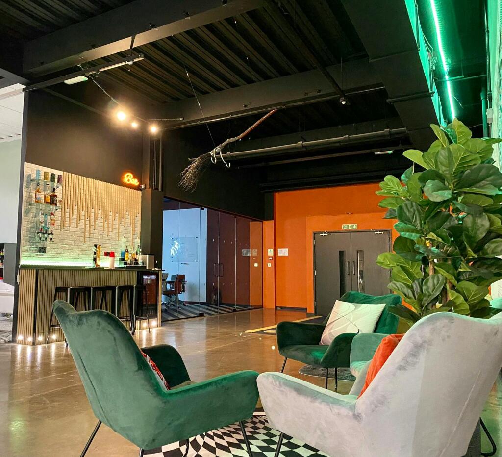 Studio 6 entrance meeting room.jpg