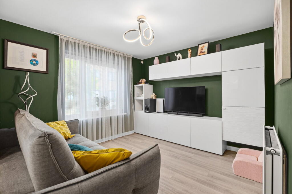 Apartment in Milton Keynes - View 5