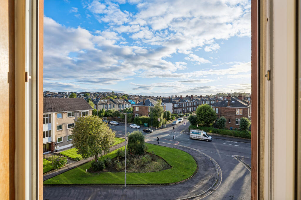 Apartment in Glasgow, New Cathcart, Mount Florida - View 4