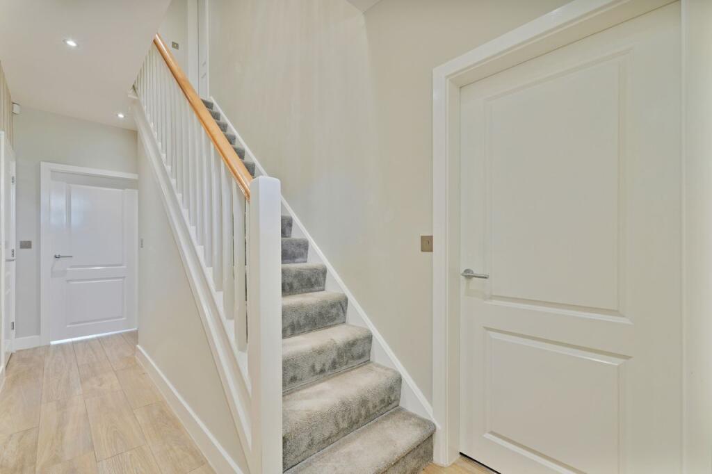 House in Sheffield - View 4