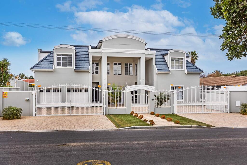 Main image of property: Limpopo, Blouberg