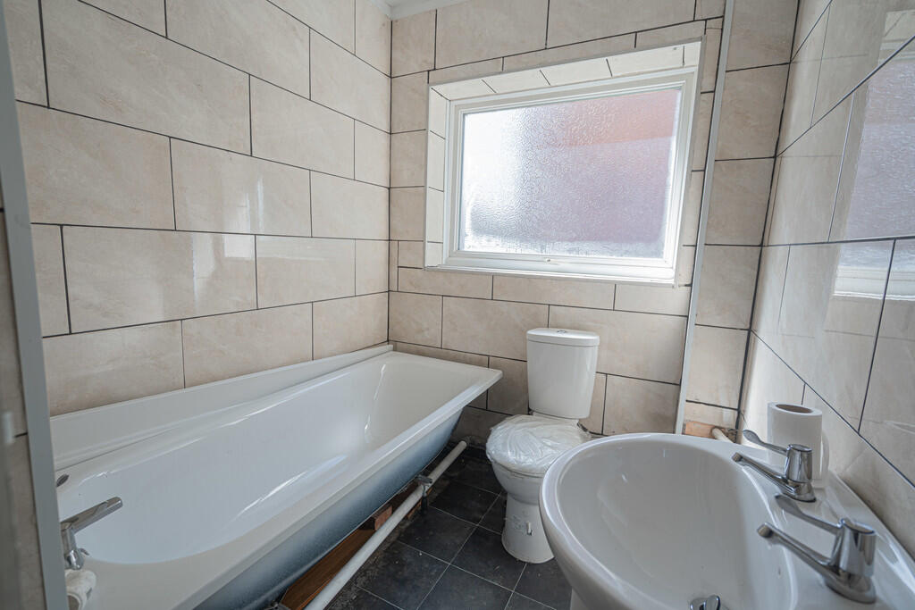 Additional image 5 of Oaklands Drive, Handsworth Wood