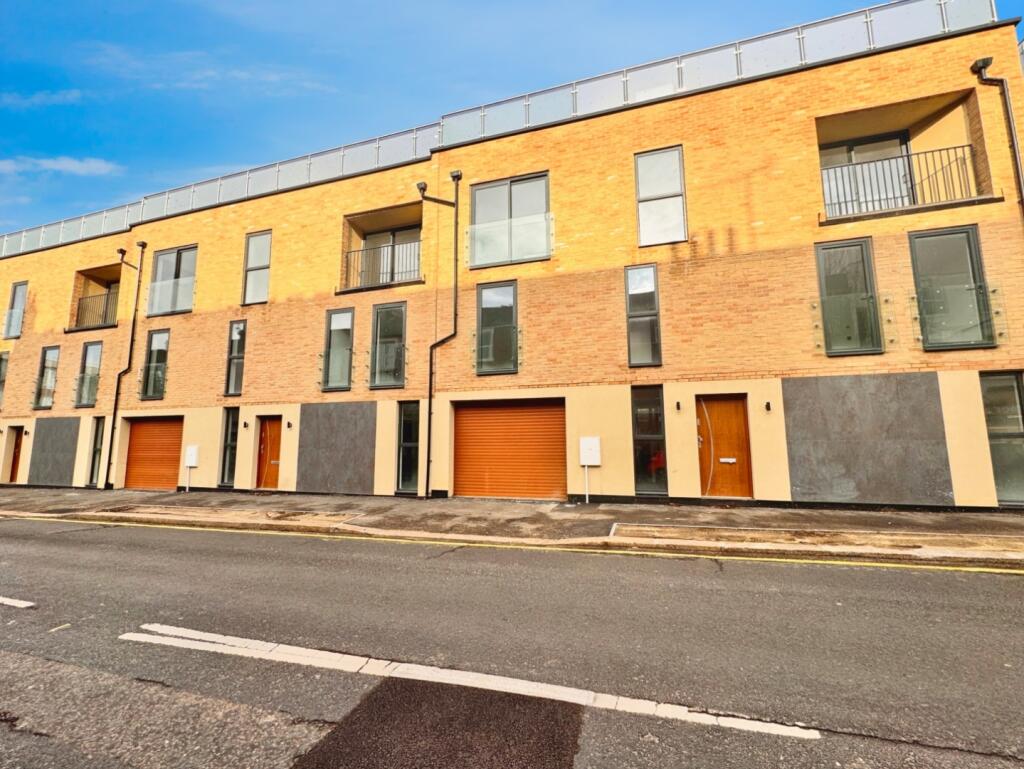 Main image of property: Station Road, Westcliff-On-Sea