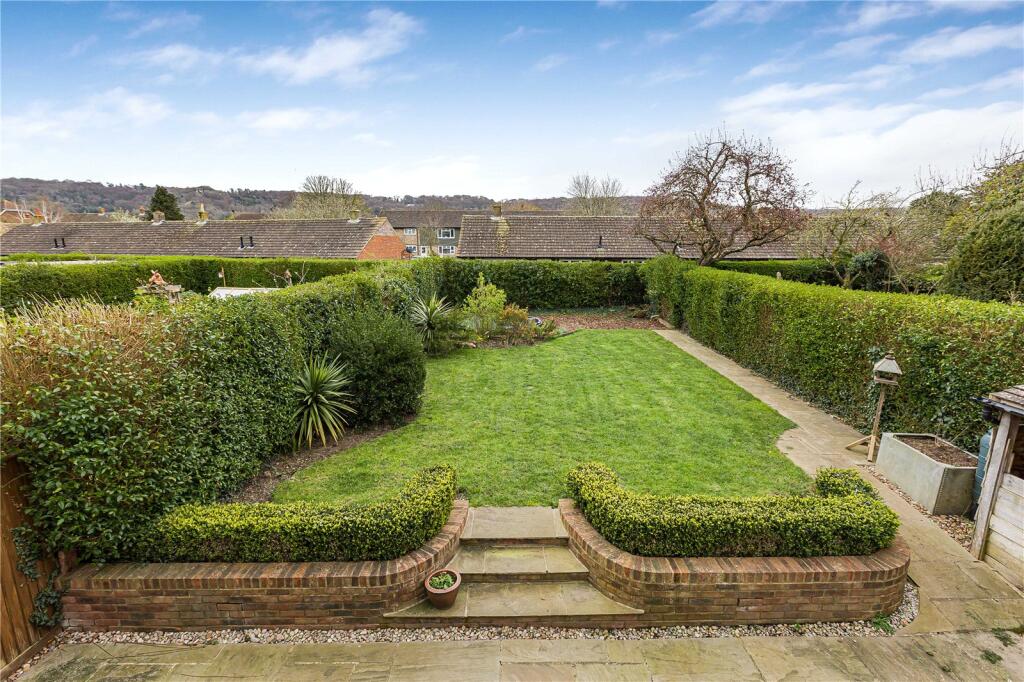 Oakley Road, Chinnor, Oxfordshire, OX39 photo 3