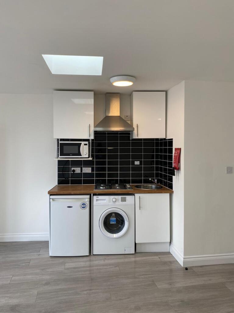 Studio flat for rent